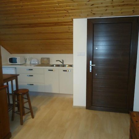 Petralona Apartment Agios Athanasios Exterior photo